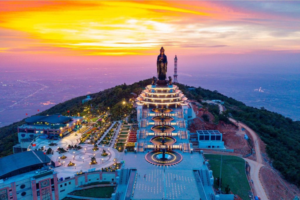 Check-in 8 Điểm Du Lịch Tây Ninh Cực Đẹp Dành Cho Giới Trẻ