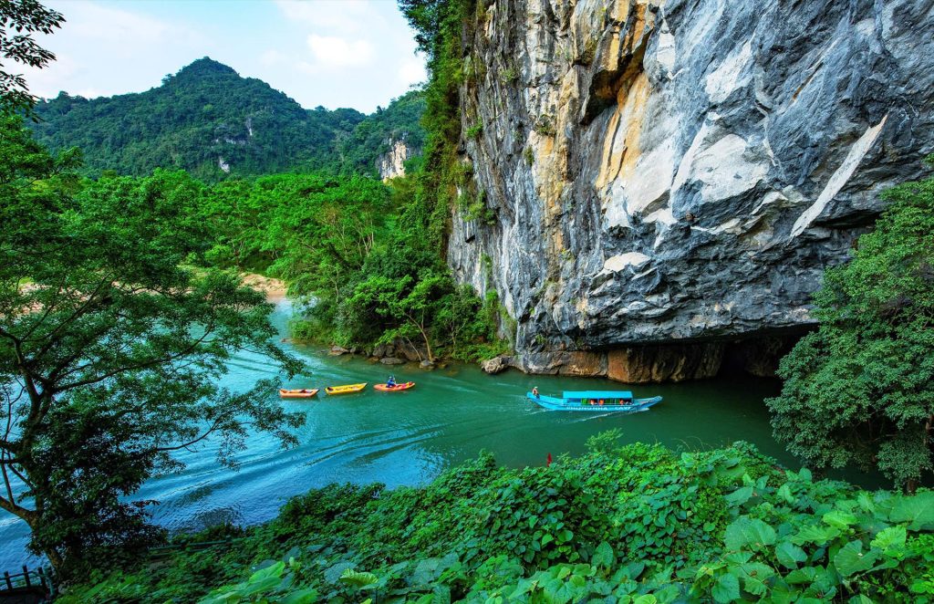 Kinh Nghiệm Du Lịch Phong Nha - Kẻ Bàng Chi Tiết Năm 2025